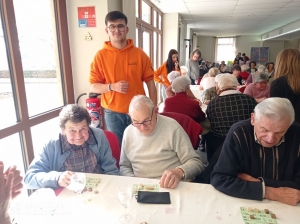 Monistrol-sur-Loire : jeunes et aînés réunis pour un loto intergénérationnel
