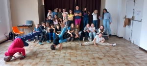 Saint-Didier-en-Velay : les écoliers de Françoise-Dolto s'initient au breakdance
