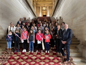Montfaucon-en-Velay : les deux conseils jeunes à Paris pour visiter le Sénat