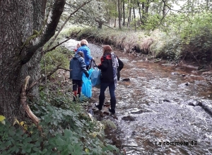 Dunières : l'opération nettoyage des berges de la Dunière reportée