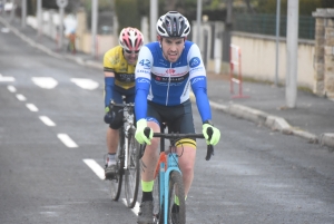 Brives-Charensac : Cédric Sagnol s&#039;offre le cyclo-cross des rives de la Loire
