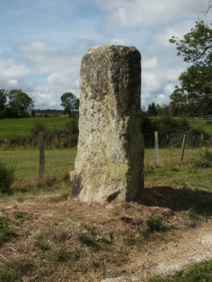 Menhir du Monteil de Chomelix Crédit Gabriel Ferrand