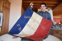 Saint-Bonnet-le-Froid : il retrouve le drapeau de son arrière-grand-père de la guerre 14-18