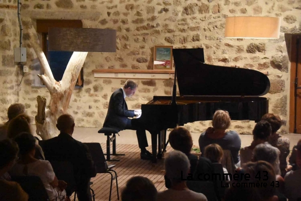 Le pianiste Nicolas Stavy ouvrira à nouveau le festival cet été||