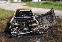 Bas-en-Basset : une voiture retrouvée calcinée sur un parking
