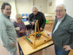 Saint-Pal-de-Mons : enfants et aînés autour des jeux