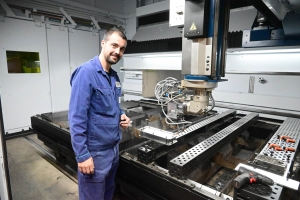 Yssingeaux : l&#039;entreprise de chaudronnerie Fayolle investit dans une machine unique en France