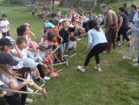 Saint-Maurice-de-Lignon : après la kermesse, les enfants retrouvent les chevaliers