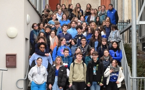 Yssingeaux : après le vert, l&#039;ensemble scolaire catholique passe au bleu