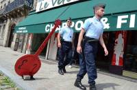 Les gendarmes font des actions de surveillance en centre-ville de Craponne.