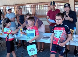 Cyclisme : à 15 ans, Jules Sauzet est le plus jeune vainqueur de la Grimpée Beauzacoise