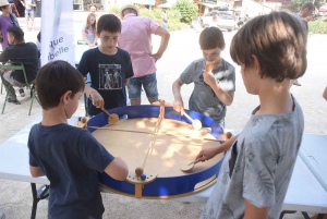 Chambon-sur-Lignon : des jeux gratuits pour les enfants sur la place