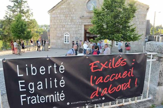 Au Chambon-sur-Lignon, comme ailleurs, la communauté protestante appelle à l&#039;accueil des exilés.|||
