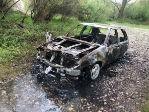 Une voiture en feu aux étangs de Bas-en-Basset