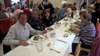 Les retraités de l&#039;hôpital local se retrouvent pour leur banquet