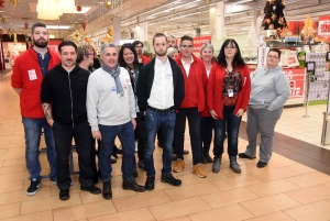 Hypermarché sans caissières dimanche après-midi : une grève entamée chez Géant Casino à Vals