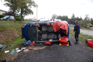 Saint-Maurice-de-Lignon : une voiture se renverse en entrée d&#039;agglomération