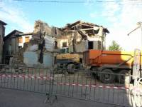 Bas-en-Basset : la démolition de la maison Girard en images