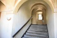 Le bel escalier fait partie des éléments architecturaux à préserver dans la future réhabilitation du lieu.