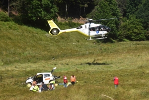 Deux concurrents héliportés après un accident sur un rallye automobile à Saint-Bonnet-le-Froid