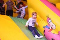 Bas-en-Basset : les enfants à l&#039;assaut des structures gonflables