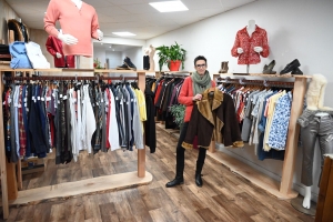 Le Puy-en-Velay : la boutique &quot;Nouvelles Vies&quot; ouvre mercredi avec des vêtements de seconde main