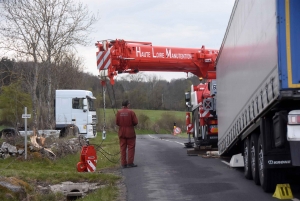 La remorque d’un camion se décroche sur la route entre « Malataverne » et Rosières