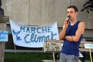 Sainte-Sigolène : 100 manifestants marchent pour le climat