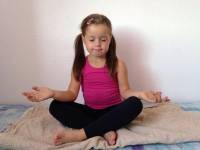 Une idée pour les vacances scolaires : du yoga pour les enfants