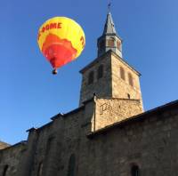 Tence : vol en montgolfière au-dessus du village