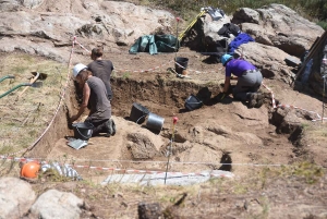 Monistrol-sur-Loire : ce que révèlent les premières fouilles archéologiques du château vieux (vidéo)