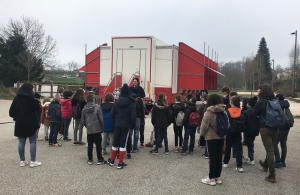 Les premiers écoliers à l&#039;abordage du MuMo à Montfaucon