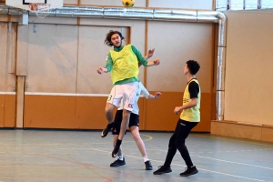 Bas-en-Basset : les Sigolénois remportent le tournoi futsal des classards