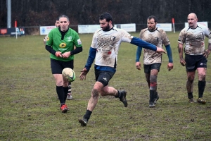 Rugby : Tence entretient l&#039;espoir et jouera sa saison sur le dernier match