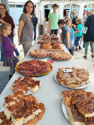 Le gâteau des écoliers de Vergezac mis à l’honneur au Festin nomade au Puy-en-Velay