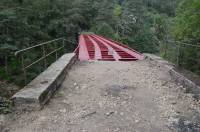 Le tablier du Pont de l&#039;Enceinte repeint en rouge