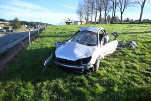 Violente sortie de route à Saint-Romain-Lachalm : le conducteur retrouvé inconscient