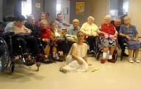 Tence : des ateliers créatifs à la maison de retraite avec le comité de jumelage