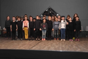 Beaux : les écoliers préparent un spectacle théâtre-musique sur les mineurs