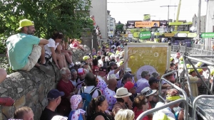 Tour de France : chaude ambiance de Saint-Etienne à Brioude