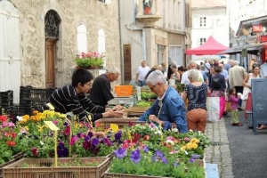 Craponne-sur-Arzon candidate au concours du plus beau marché de la région