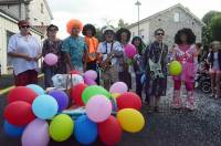 Sainte-Sigolène : le défilé des classes en 6 porté par la foule (vidéo)