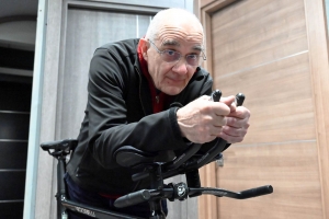 A 75 ans, Jean-Pierre Jouve veut battre le record du monde de l&#039;heure sur vélo de piste