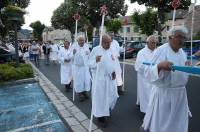 A Tence aussi, on fait la procession pour honorer Notre-Dame