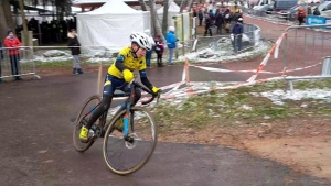 Cyclisme : Cyclo-cross frileux pour le Vélo Club du Velay à Belmont de la Loire