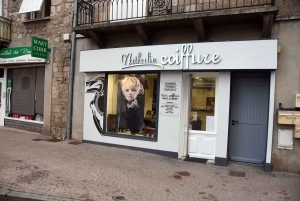 Monistrol-sur-Loire : un salon de coiffure ouvre sur la place de la Victoire