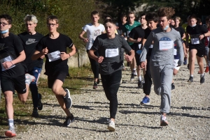 Tence : les 320 collégiens courent pour le sport et une association humanitaire