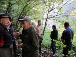 Sainte-Sigolène : les pêcheurs nettoient un kilomètre de berges sur le Lignon