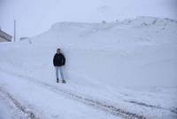Les Estables : un mur de neige monté en quelques heures