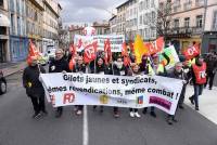Puy-en-Velay : 800 manifestants pour défendre le pouvoir d&#039;achat, la justice sociale et fiscale